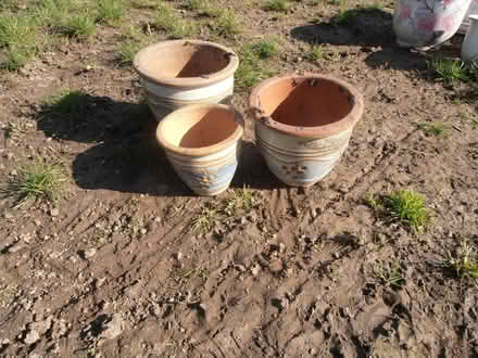 Photo of free Collection of ceramic flower pot. (Newnham RG27) #3