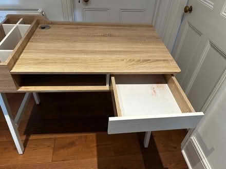 Photo of free Desk (Highbury, N5) #4