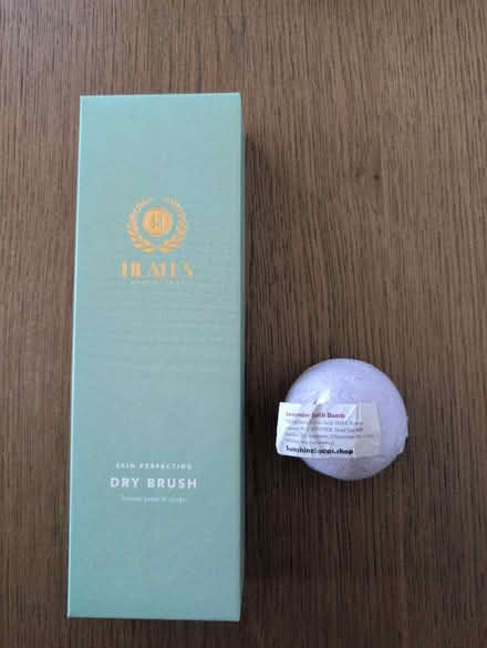 Photo of free New dry brush and bath bomb (El Cerrito) #2