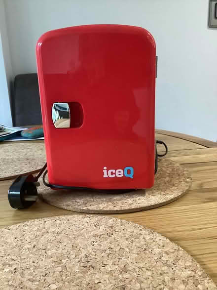 Photo of free Mini fridge (BN3 5FQ) #3