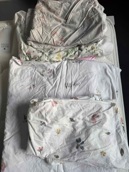 Photo of free Double bedding (Aspley NG8) #1