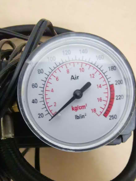 Photo of free 12v Tyre Pump (compressor weak) (Gorse Hill M16) #2