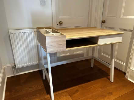Photo of free Desk (Highbury, N5) #1