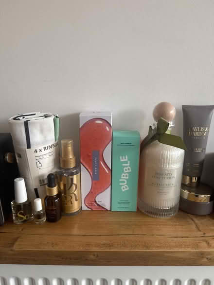 Photo of free Beauty products and running cloth (EC1N) #1