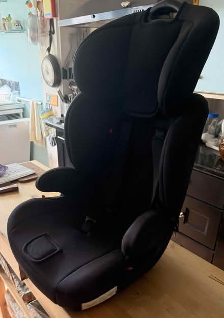 Photo of free Childs Car Seat (CF62 Rhoose VoG) #1