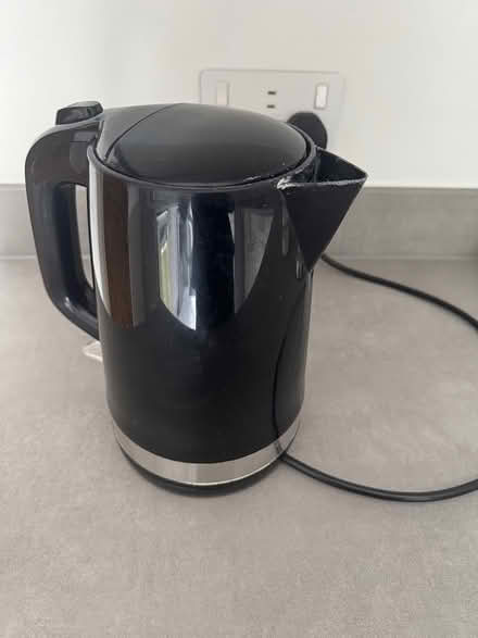 Photo of free Salter Electric Kettle (1.7L) (West Ealing) #2