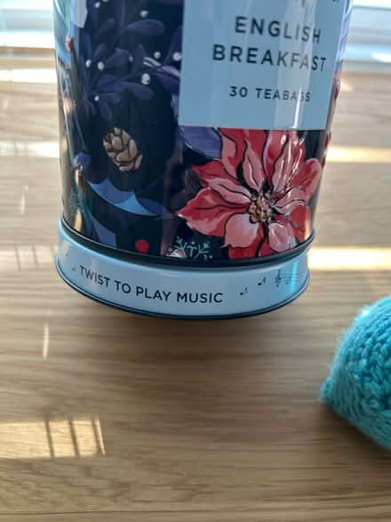 Photo of free Empty tea container/music box (Los Gatos Blvd x Lark) #2