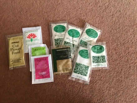 Photo of free Packs of flower food (CT2) #1