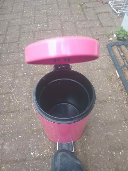 Photo of free Small pedal bin (Kennington OX1) #2