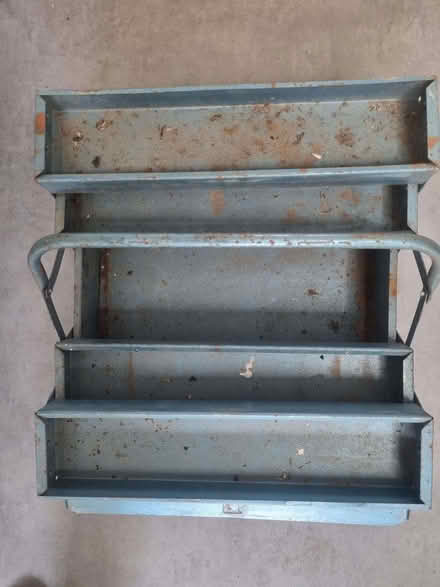 Photo of free metal toolbox (Northchurch HP4) #2