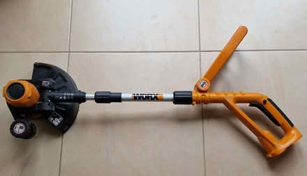 Photo of free Worx Cordless Strimmer (Garden City OX5) #2
