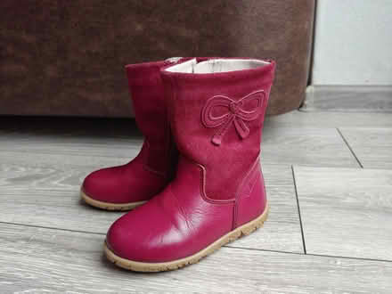 Photo of free Child boots size child 6 (Bennetts End HP3) #4