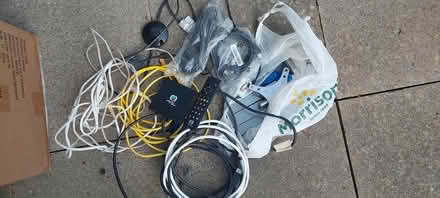 Photo of free tvbox+tv wall mount+sort of cable (Sutton) #1