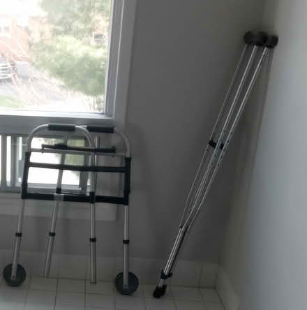Photo of free short walker, tall crutches (Britannia) #1