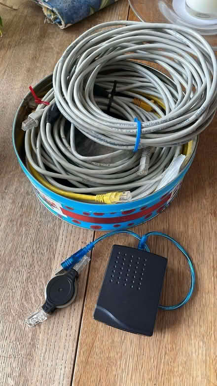 Photo of free Ethernet cables and a 4-way powered hub (New Malden KT3) #1