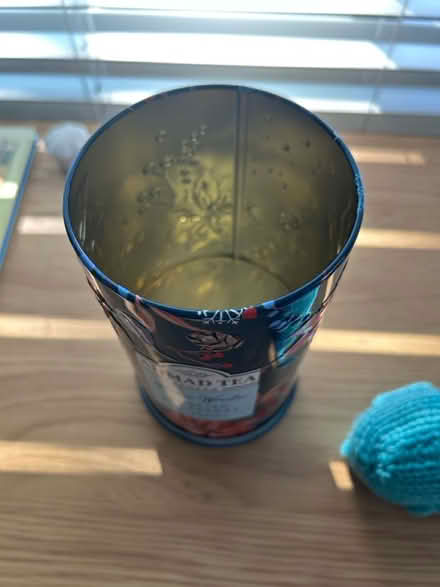 Photo of free Empty tea container/music box (Los Gatos Blvd x Lark) #3