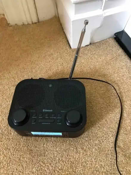 Photo of free DAB radio (Havant PO9) #2