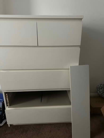 Photo of free Malm chest of drawers Ikea (SE17) #1