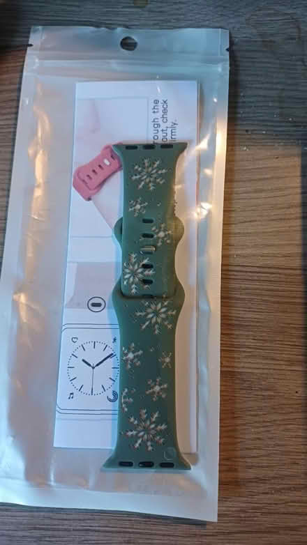 Photo of free Apple watch strap (GL4) #1