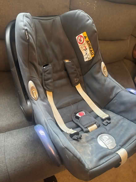 Photo of free Maxi-cosi baby/toddler car seat (Walderslade ME5) #4