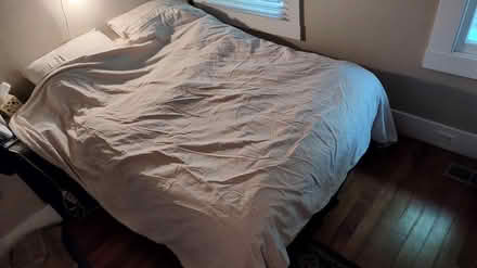 Photo of free Full-size beige duvet cover (Midtown/Boulevard Park) #2
