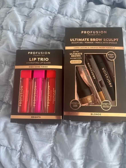 Photo of free Make up (TW12) #1