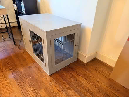 Photo of free Dog Crate, Medium (Capitol Hill) #2