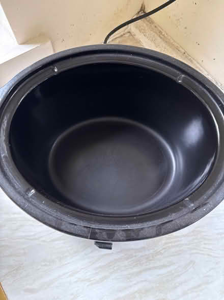 Photo of free Large slow cooker (Stanhill BB5) #2
