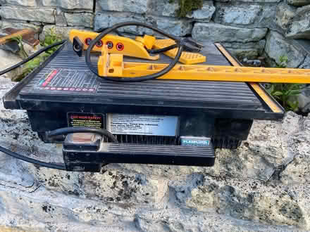 Photo of free wet saw (Downers Grove, south side) #1