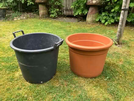 Photo of free Plastic garden pots (Woodstock OX20) #1