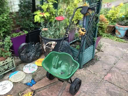 Photo of free Grass seed spreader (Farnborough Hampshire GU14) #2
