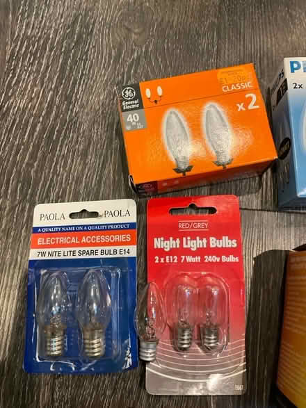 Photo of free Light bulbs. Various types / fittings. (Alcester Lanes End B14) #2