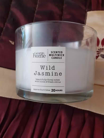 Photo of free Wild jasmine candle 20hrs burning (Tonbridge TN9) #1