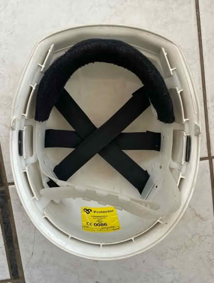 Photo of free Hard hat/Bump hat (workwear) (Brentry, BS10) #3