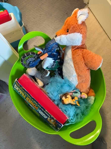 Photo of free Children’s items suits unisex toddler - 5 years (Gracemount EH16) #1