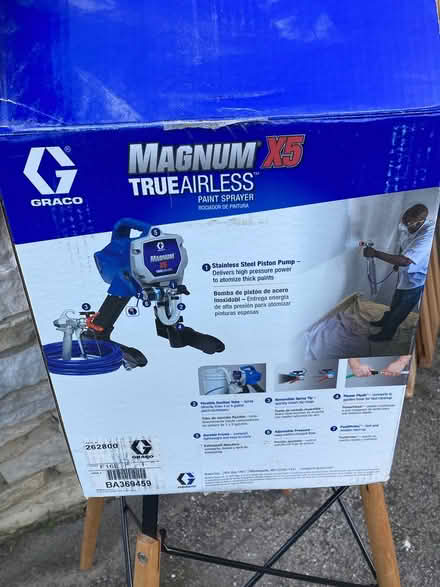 Photo of free airless paint sprayer (Downers Grove, south side) #1