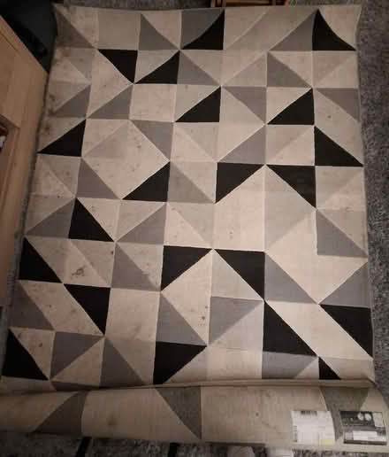 Photo of free Rug (Manchester M12) #3