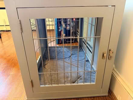 Photo of free Dog Crate, Medium (Capitol Hill) #3