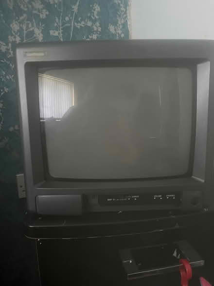 Photo of free Camper van tv (BD18) #1