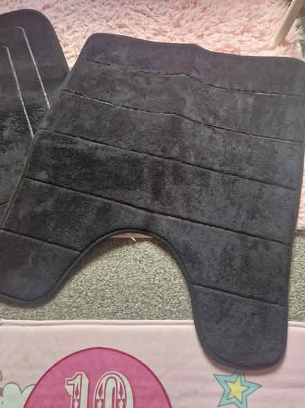 Photo of free Brand new bathroom mats (Ng3) #3