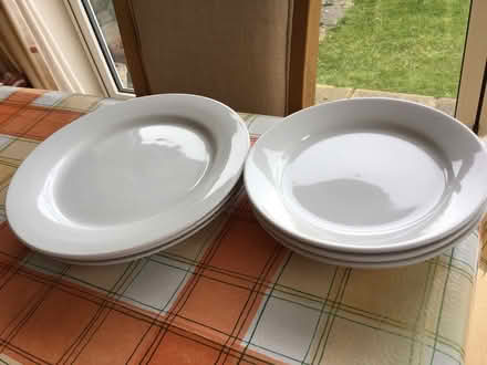 Photo of free 3 + 3 dinner and side plates (CT2) #1