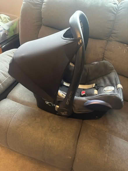 Photo of free Maxi-cosi baby/toddler car seat (Walderslade ME5) #1