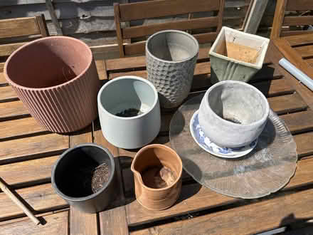 Photo of free Ceramic plant pots (Erith DA8) #1