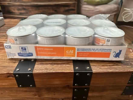 Photo of free Vet recommended cat food (Westchester nr LMU) #1