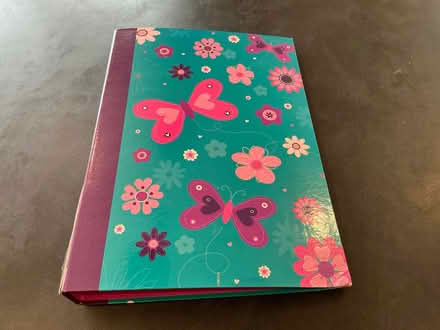 Photo of free A4 butterfly and flower ring binder (New Malden KT3) #1