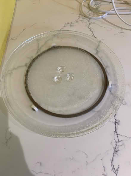 Photo of free Microwave plate (St. Clair & Victoria Park) #1