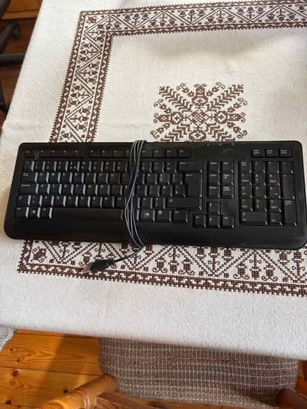 Photo of free Computer keyboard (Sutton Courtenay OX14) #1