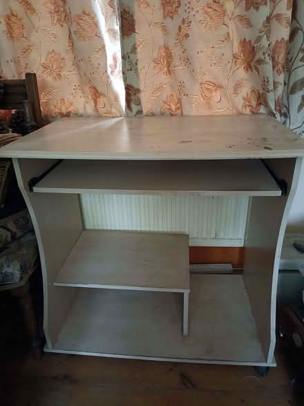 Photo of free Computer Desk (Newport Pagnell MK16) #1