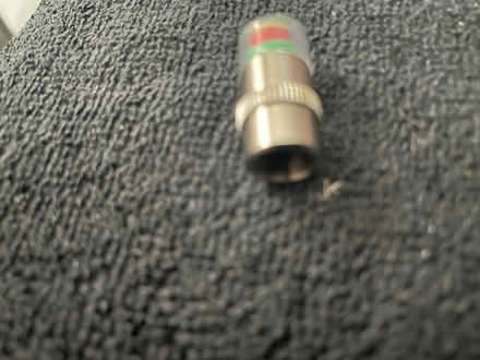 Photo of free tyre valve cap pressure indicator (PR5 8) #1
