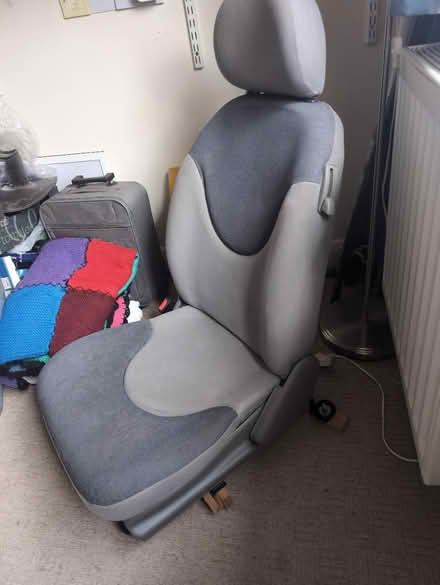 Photo of free Front chair from a car (Old Coulsdon CR5) #2